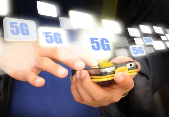 5g-phone-570x394
